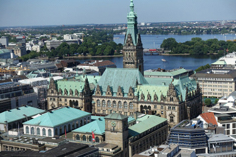 Aussicht auf Rathaus, Binnen- und Außenalster Aussicht auf Rathaus, Binnen- und Außenalster